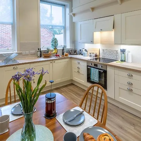 Apartment 1, 71 Micklegate, York