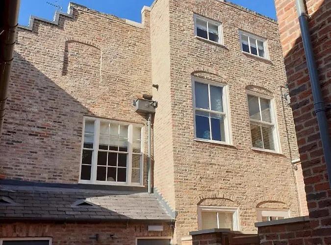 Appartamento 1, 71 Micklegate, *